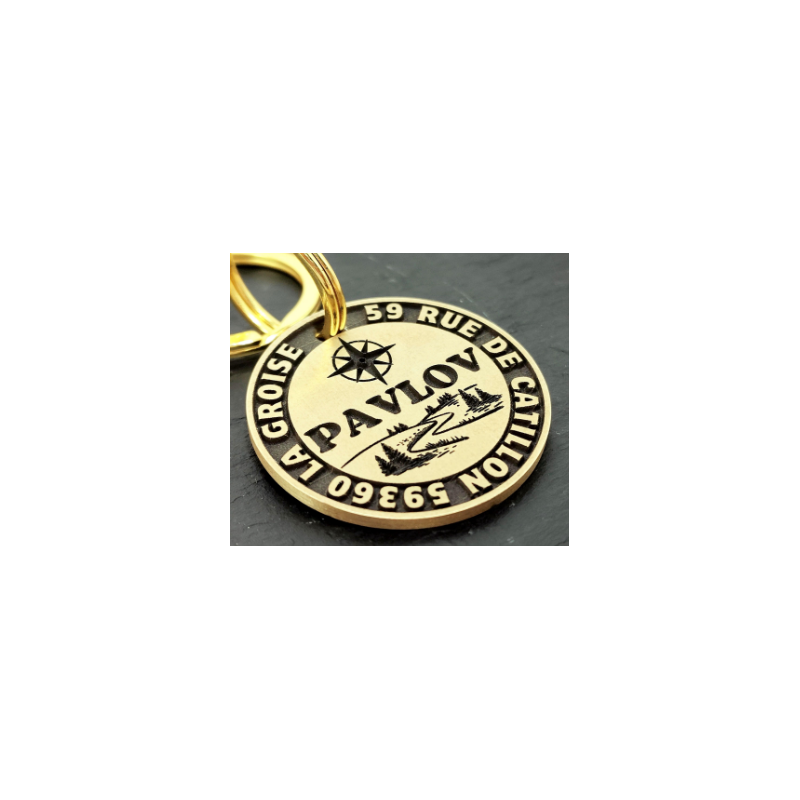 Médaille chien ou chat Rose des vents – Laiton massif gravé profond