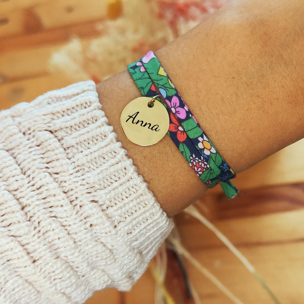 Bracelet liberty  avec médaille, fermoir et chainette